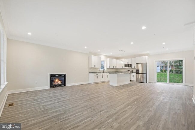 Building Photo - 43 Bennett Ave