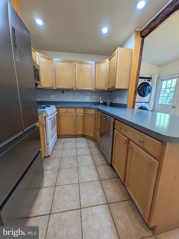 Building Photo - 965 Chester River Dr