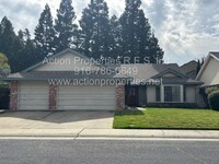 Building Photo - Roseville Single Story, 3 Bed 3 Car Garage...