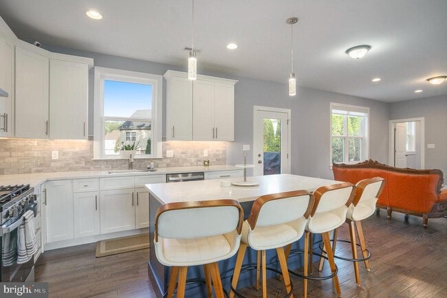 Building Photo - 340 Wartman Rd