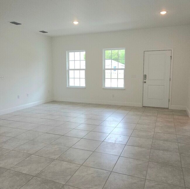 Building Photo - 8719 SW 133rd Ln Rd