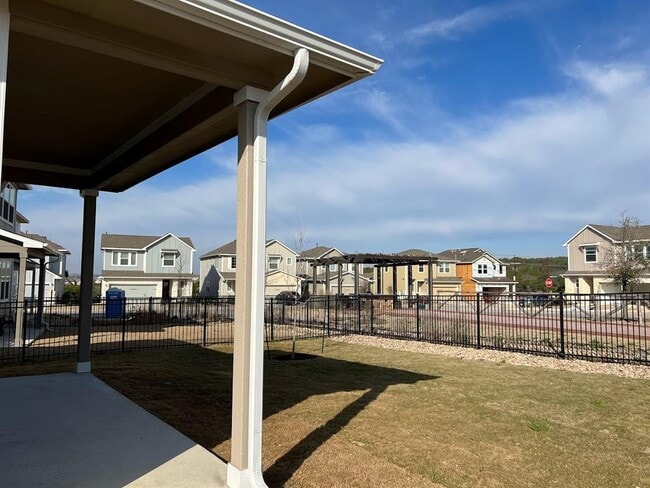 Building Photo - 313 Montauk Loop