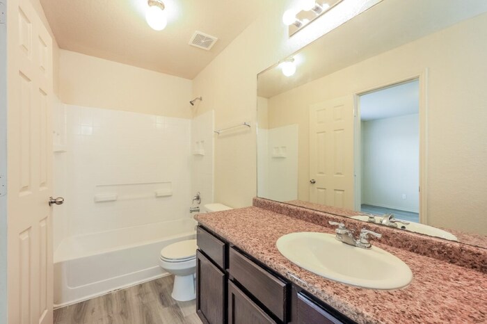 Building Photo - 1410 Durango Run