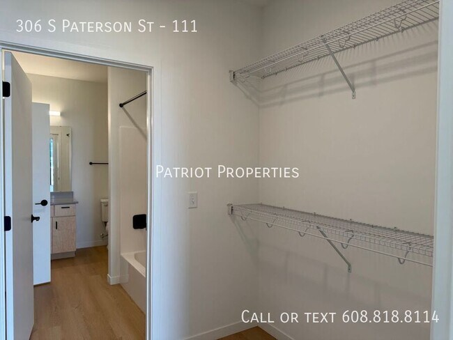 Building Photo - 306 S Paterson St