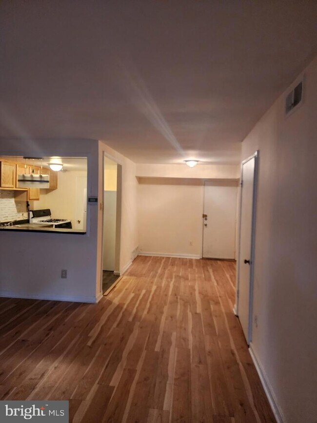 Building Photo - 7155 Donnell Pl