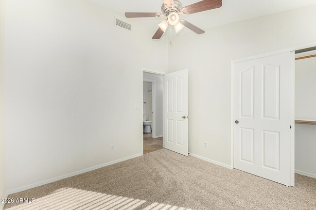 Building Photo - 1180 W Jeanine Dr