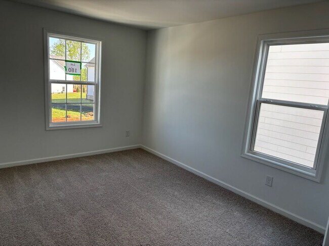 Building Photo - 5413 Hardgrove Wy