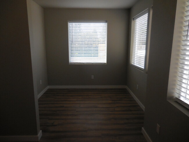 Building Photo - 127 N Lieser Rd
