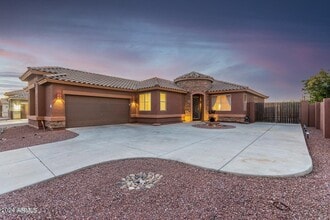 Building Photo - 1530 E Branham Ln