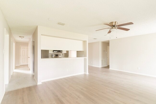 Building Photo - 19414 Leafwood Ln