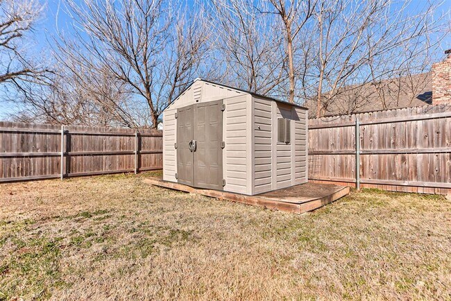 Building Photo - 1011 W Gemini Rd