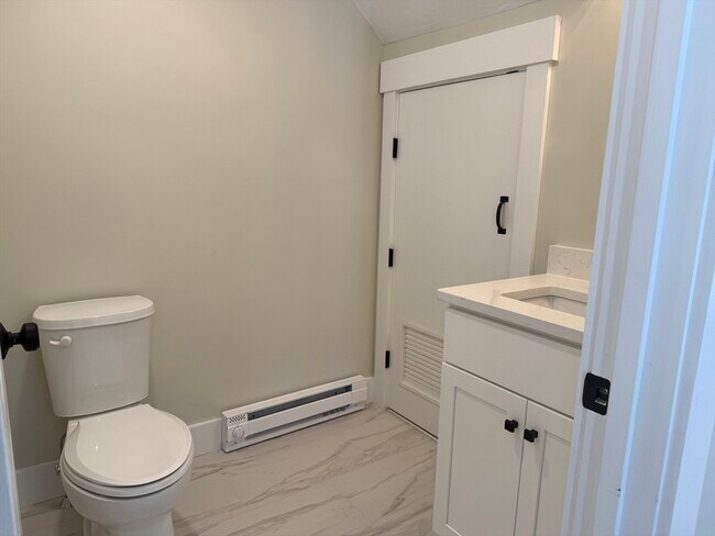 Building Photo - 480 Wareham St