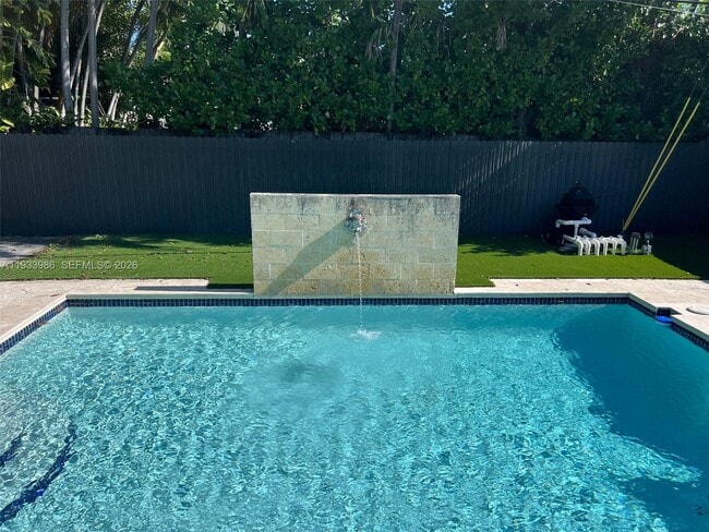 Building Photo - 4575 Post Ave