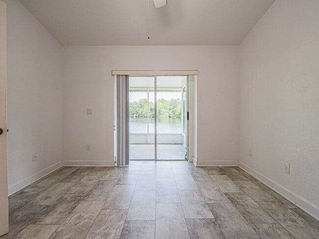 Building Photo - 1700 Aynsley Way