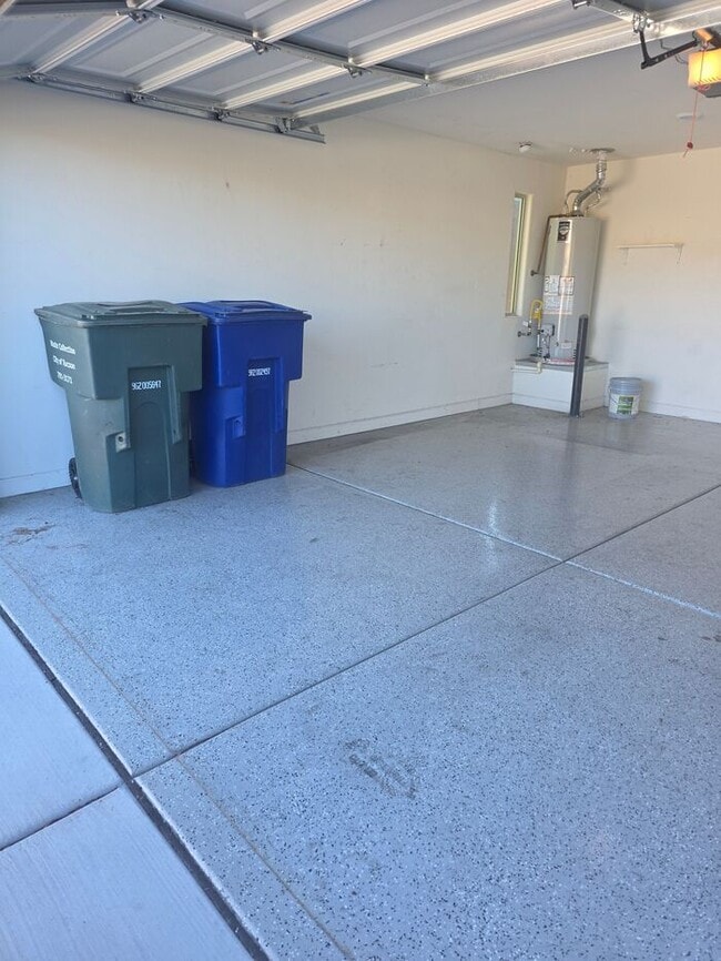 Building Photo - COMING SOON! New 3BR 2 BA Home w/ 2-Car Garage • Stainless Kitchen • Timer-Irrigated Yard in East...