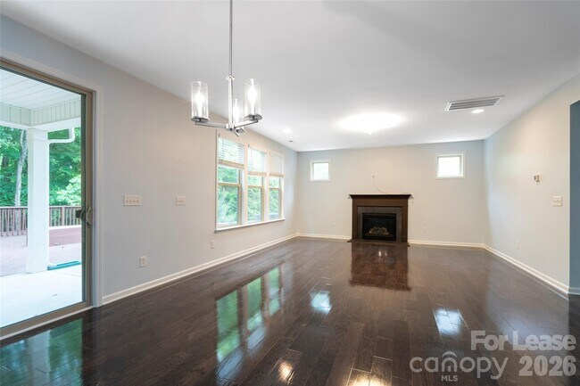 Building Photo - 4329 Hunton Dale Rd NW