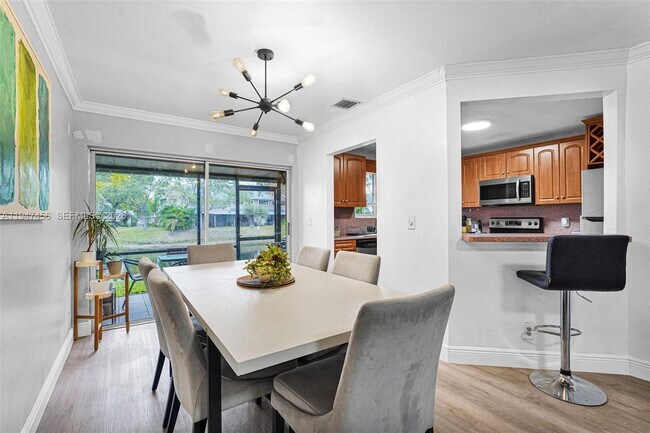 Building Photo - 2149 Discovery Cir W