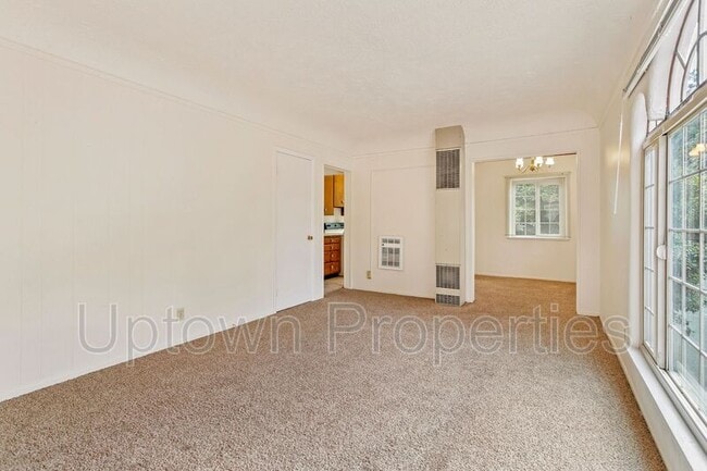 Building Photo - 1322 NE 68th Ave