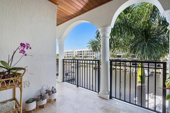 Building Photo - 59 Isle of Venice Dr