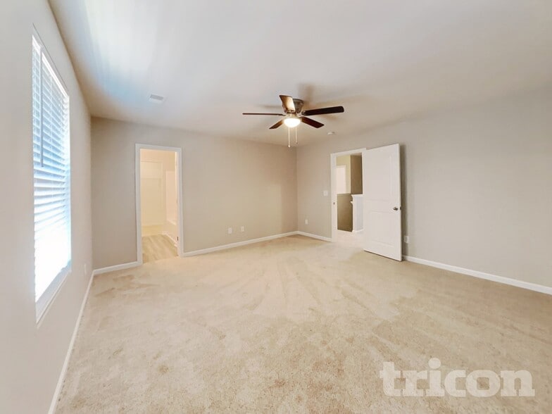 Building Photo - 318 Cedar Ridge