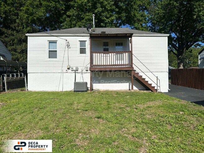 Building Photo - 7749 Utica Dr