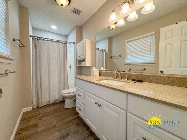 Building Photo - Beautiful 3 Bedroom Home in Fort Walton Be...