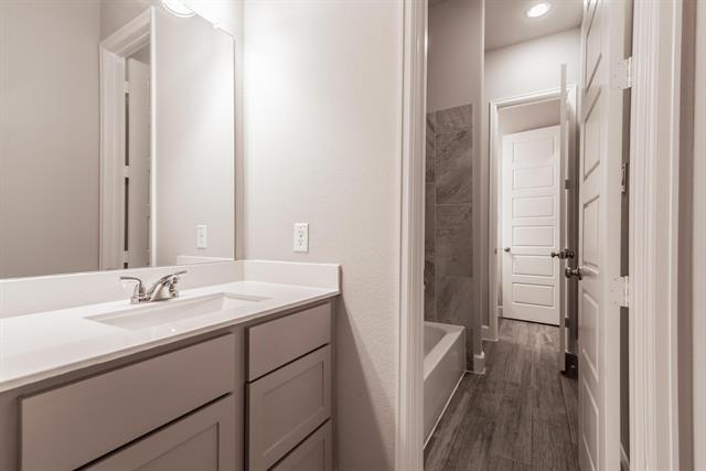 Building Photo - 2933 Saltwood Ct