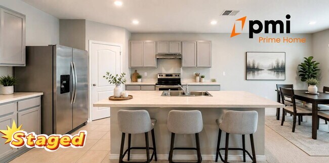 Building Photo - Stunning 5-Bedroom single family Home in Tavares | Spacious Layout & Modern Comforts