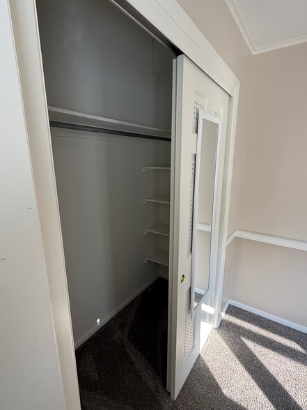 Building Photo - 115 N 17th St