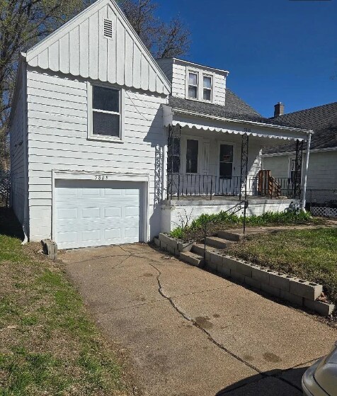 Building Photo - 5805 N 28th Ave