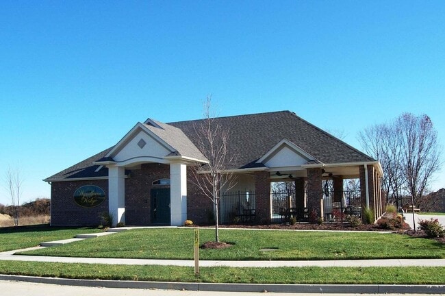 Building Photo - 5733 Abercorn Dr