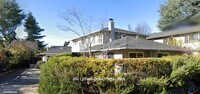 Building Photo - 260 Linfield Dr