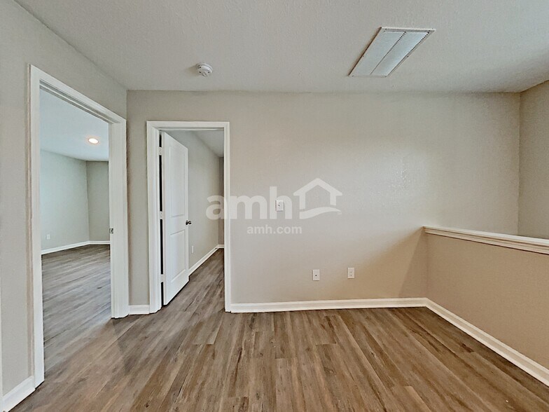Building Photo - 3420 Ridge Hill Pkwy