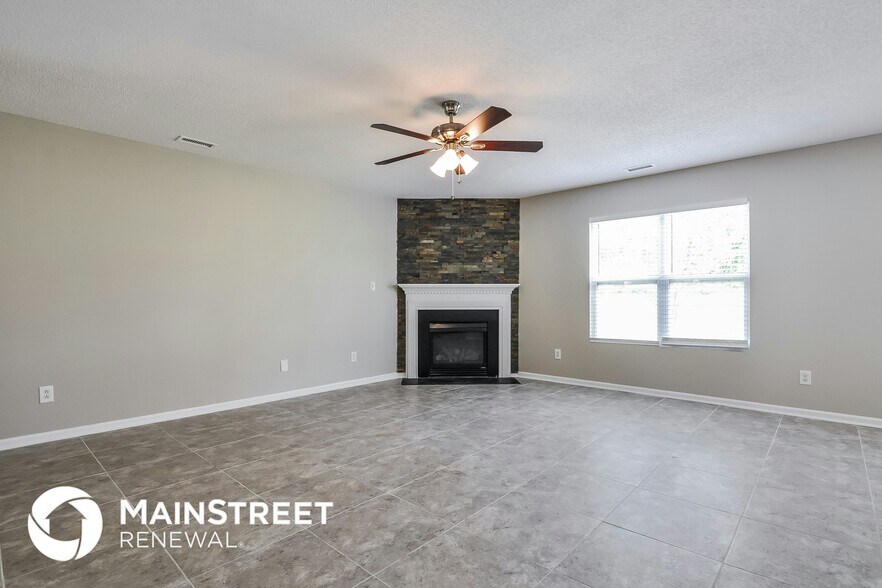 Building Photo - 4605 Smarty Jones Dr