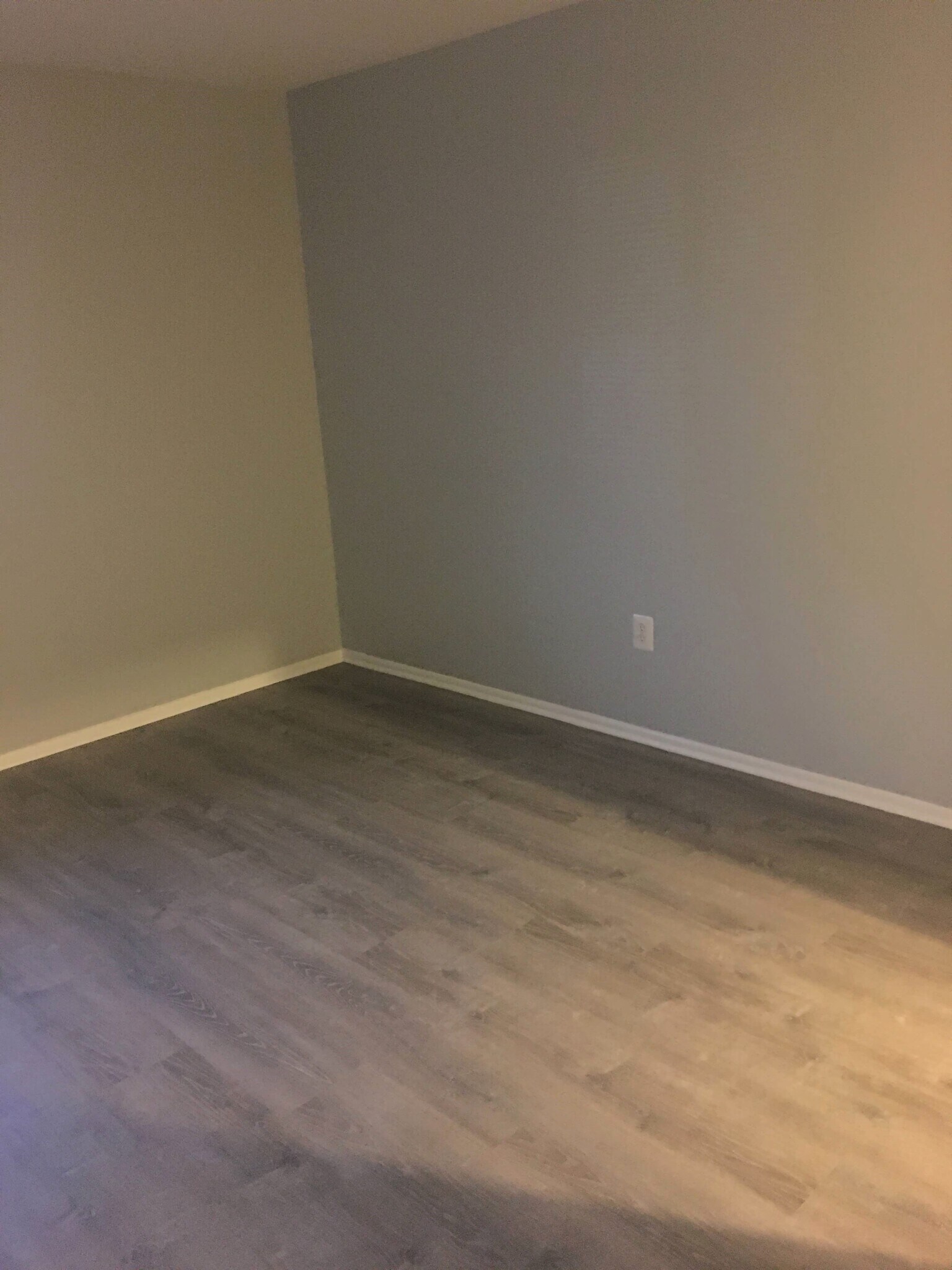 Building Photo - 10241 Prince Pl