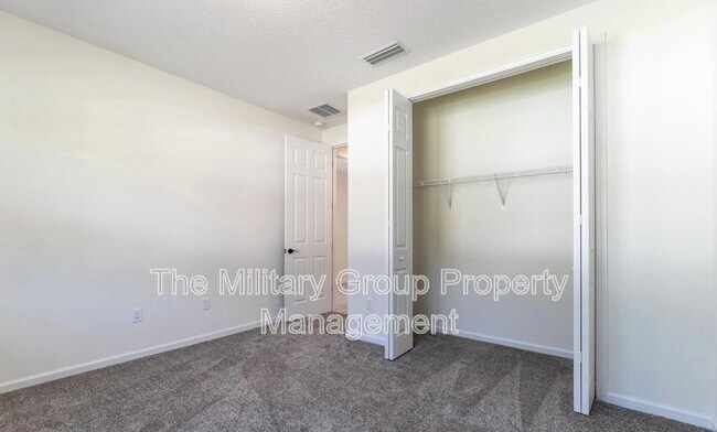 Building Photo - 12706 Grn Mdw Dr