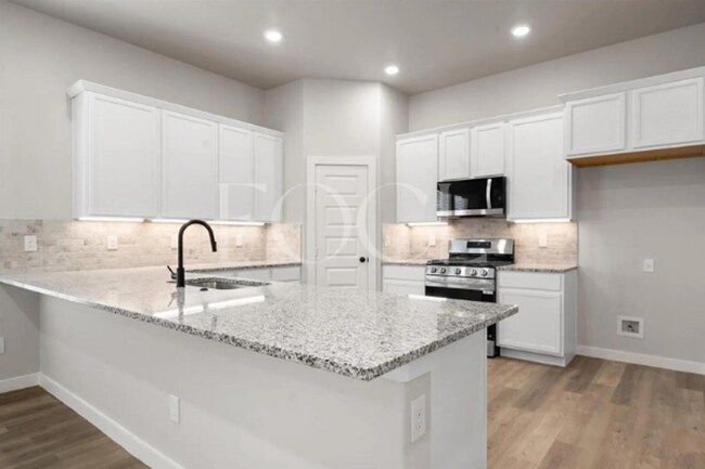 Building Photo - Luxury Home (Lubbock Cooper ISD)