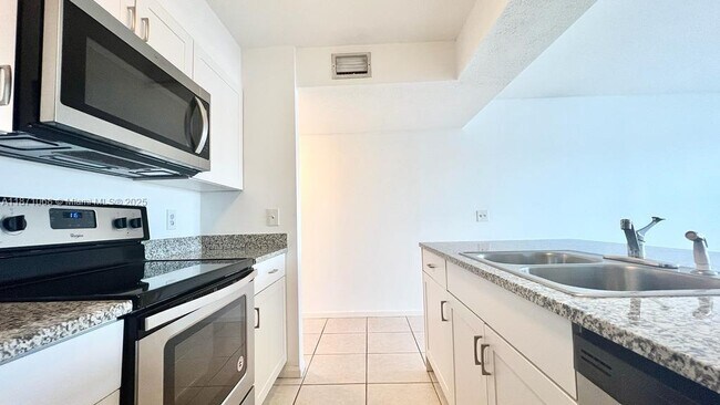 Building Photo - 258 Cypress Point Dr