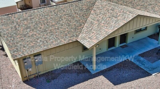 Building Photo - 561 N 10th Pl