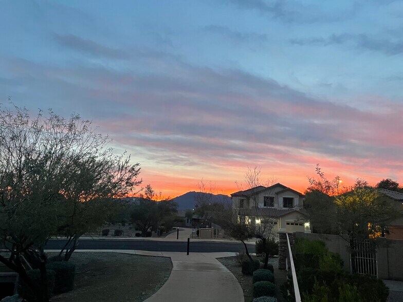 Building Photo - 2916 W Windsong Dr