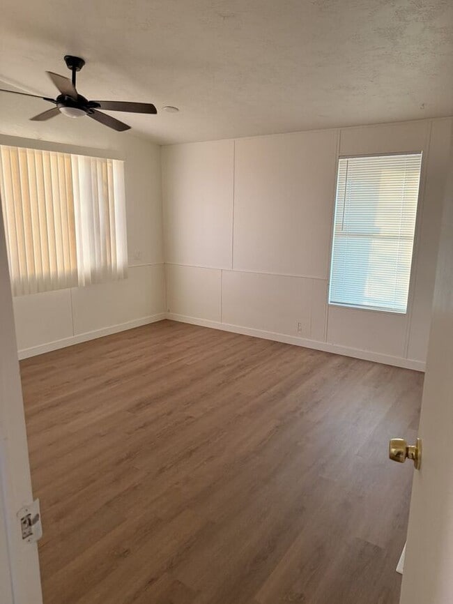 Building Photo - 21620 W Narramore Rd