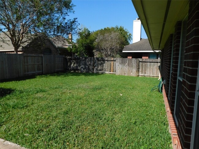 Building Photo - 3702 Heritage Colony Dr