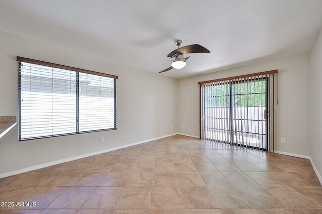 Building Photo - 7539 W Sequoia Dr