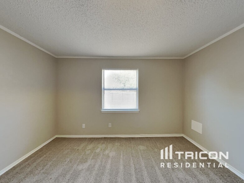 Building Photo - 4212 Ticino Valley Dr