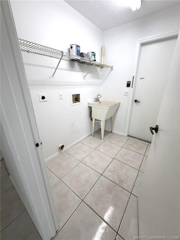 Building Photo - 1998 NE Ginger Terrace