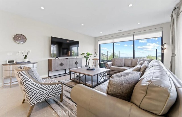 Building Photo - 135 Oceano