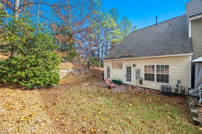 Building Photo - 16865 Timber Crossing Rd