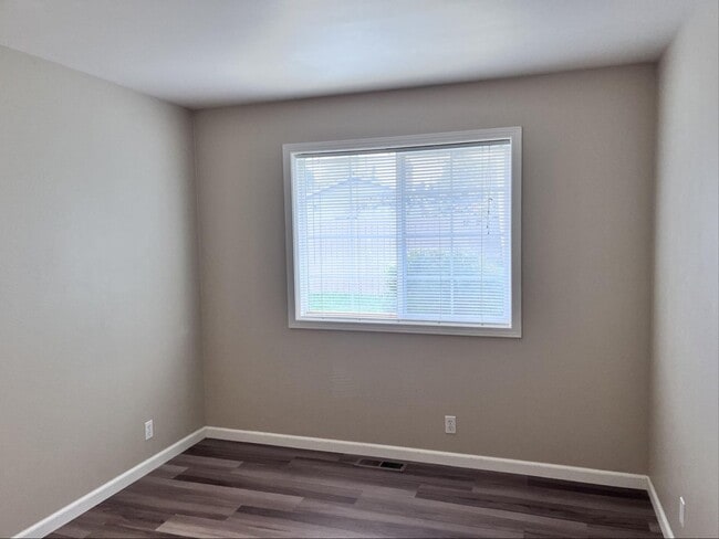 Building Photo - 3239 Cherrywood Ave