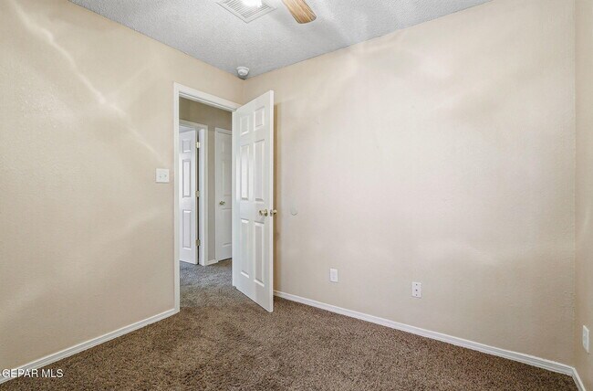 Building Photo - 2369 Joshua Louis Dr