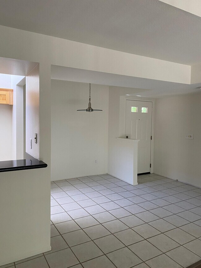 Building Photo - 24111 Del Monte Dr.